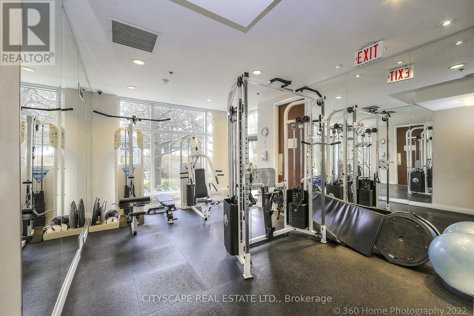 1811 - 1 Palace Pier Court, Toronto (Mimico), Ontario  M8V 3W9 - Photo 17 - W12004220