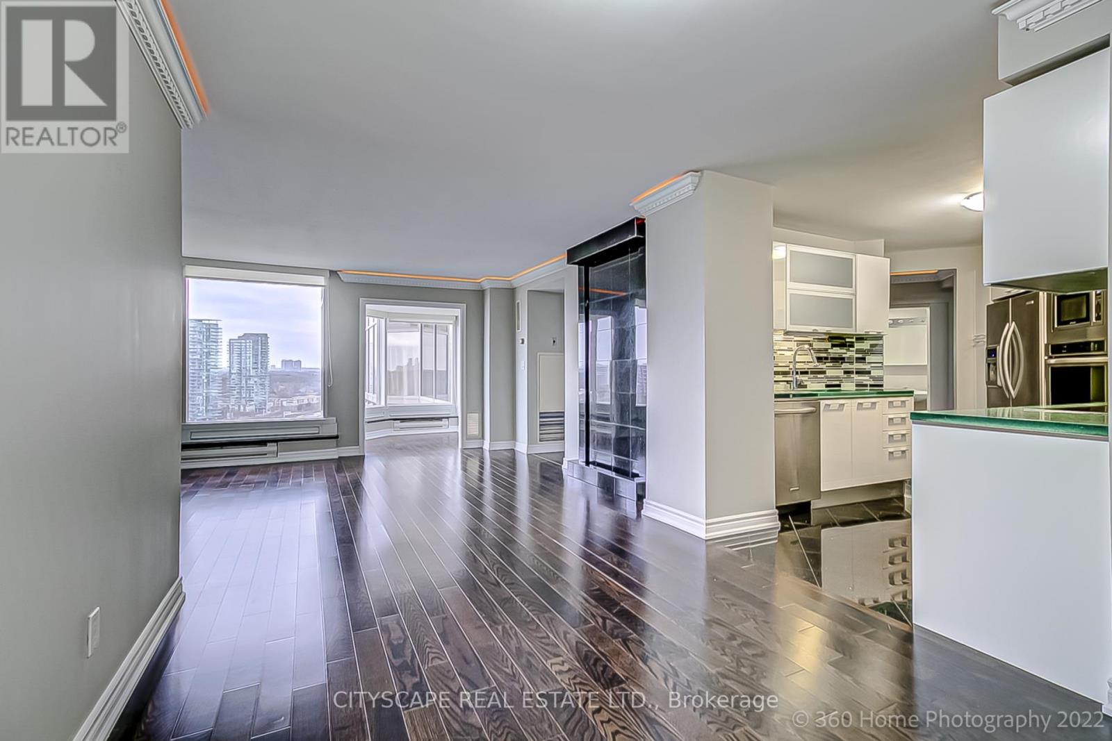 1811 - 1 Palace Pier Court, Toronto (Mimico), Ontario  M8V 3W9 - Photo 6 - W12004220