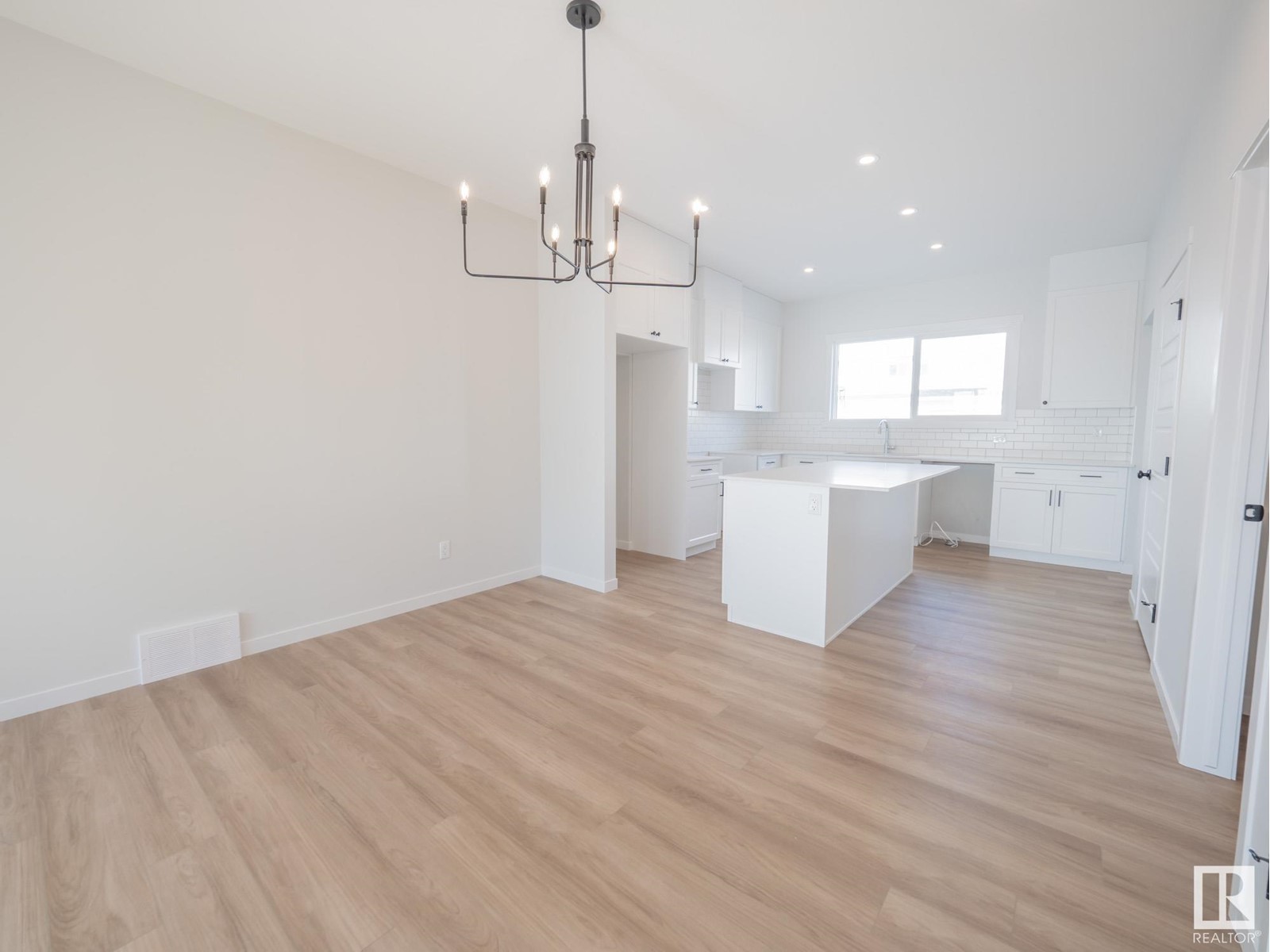632 174 Av Ne, Edmonton, Alberta  T5Y 4E9 - Photo 8 - E4424211