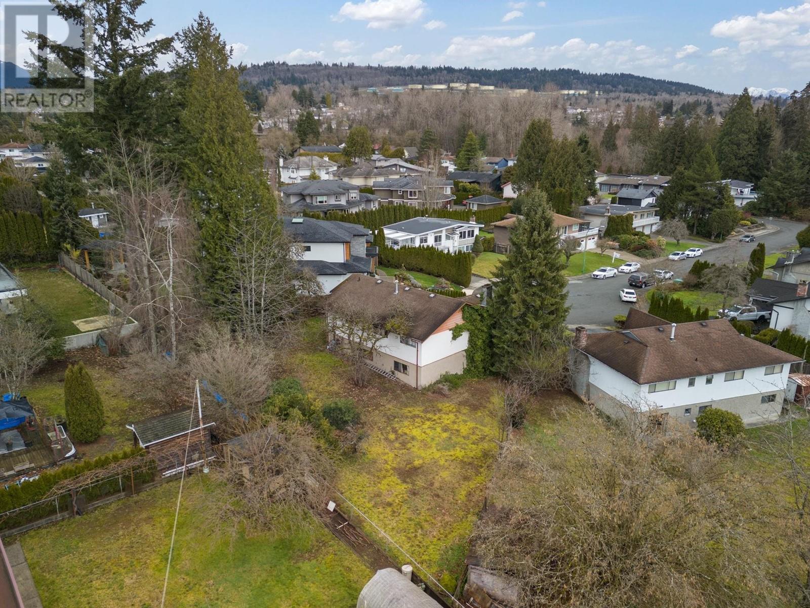 7129 Cardinal Court, Burnaby, British Columbia  V5A 1Y6 - Photo 8 - R2974426