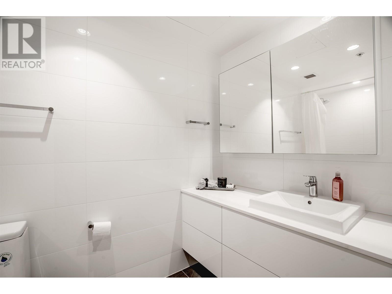 306 1675 Lions Gate Lane, North Vancouver, British Columbia  V7P 3B4 - Photo 15 - R2955844