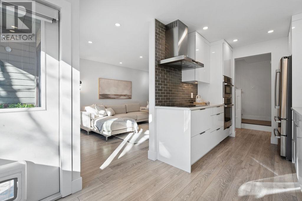 Listing Picture 14 of 40 : 3446 NAIRN AVENUE, Vancouver / 溫哥華 - 魯藝地產 Yvonne Lu Group - MLS Medallion Club Member