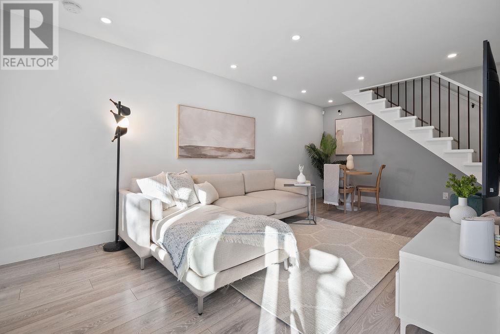 Listing Picture 9 of 40 : 3446 NAIRN AVENUE, Vancouver / 溫哥華 - 魯藝地產 Yvonne Lu Group - MLS Medallion Club Member