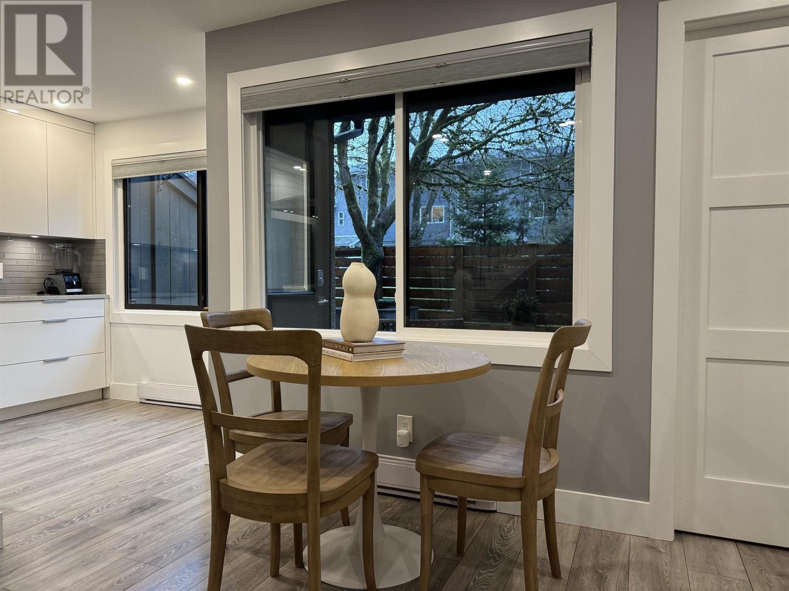 Listing Picture 10 of 40 : 3446 NAIRN AVENUE, Vancouver / 溫哥華 - 魯藝地產 Yvonne Lu Group - MLS Medallion Club Member