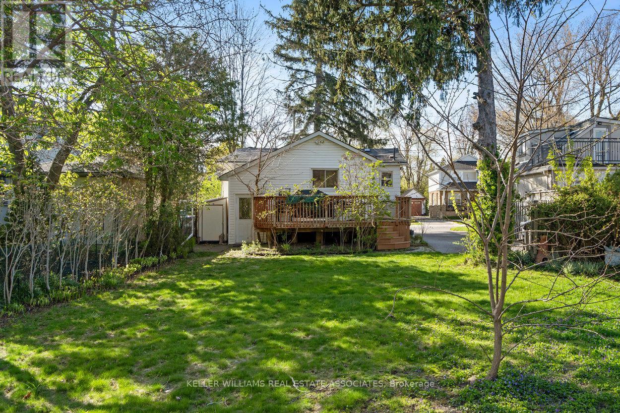 64 Eaglewood Boulevard, Mississauga, Ontario  L5G 1V4 - Photo 33 - W12004346