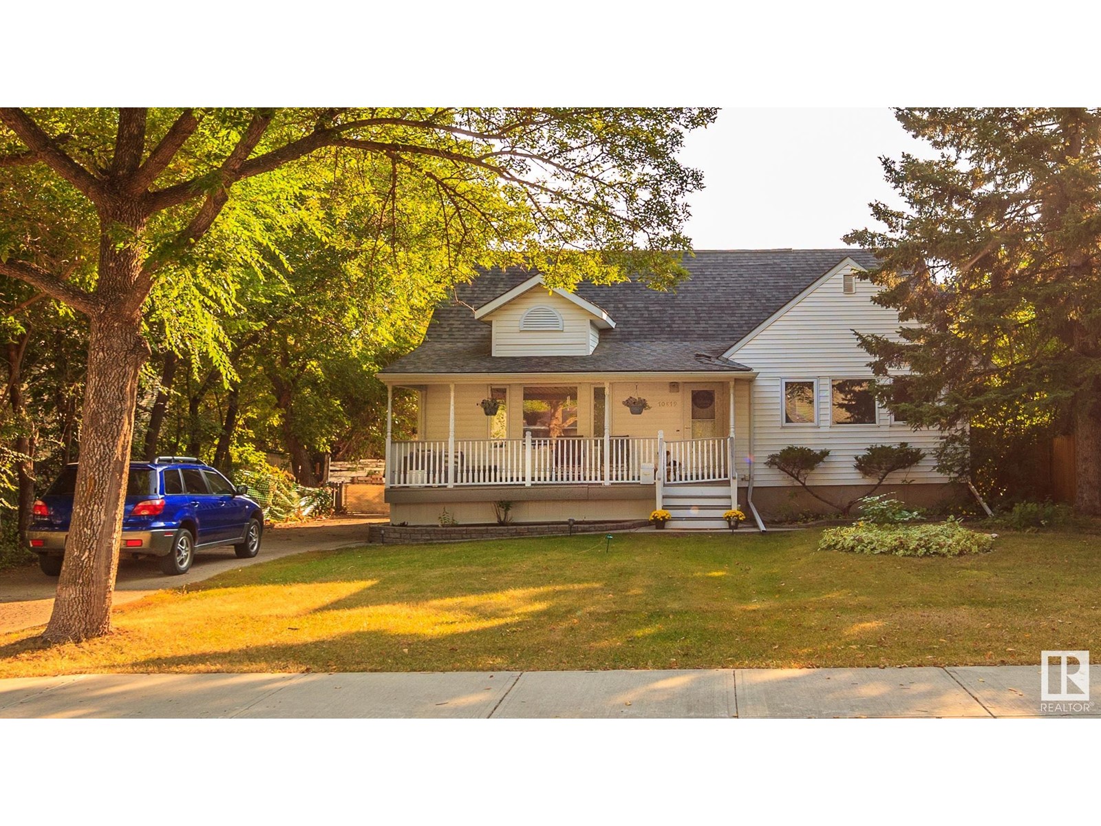 Property at 10819 138 ST NW image 1