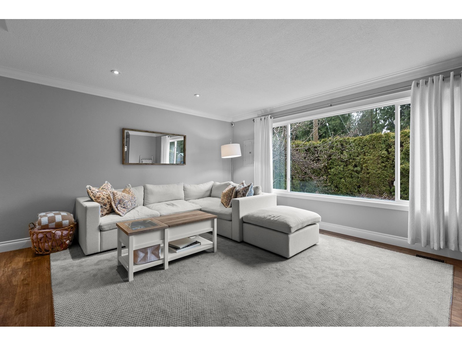 20597 39 Avenue, Langley, British Columbia  V3A 2V7 - Photo 3 - R2971119