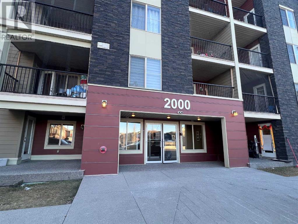 Property at 201, 15 Saddlestone Way NE image 3