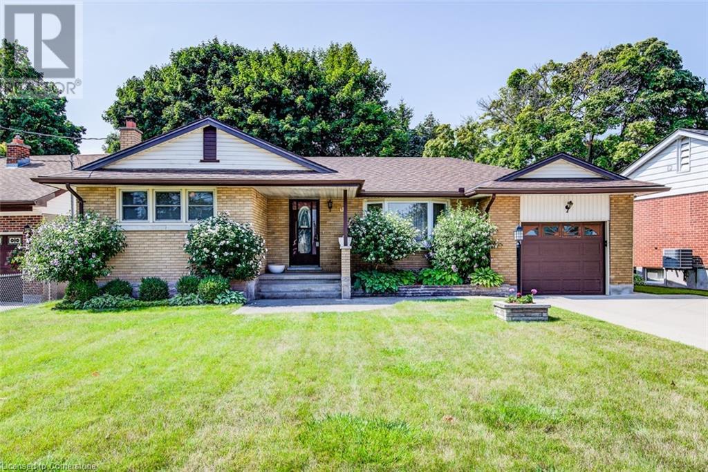 Property at 95 BYRON Avenue image 2