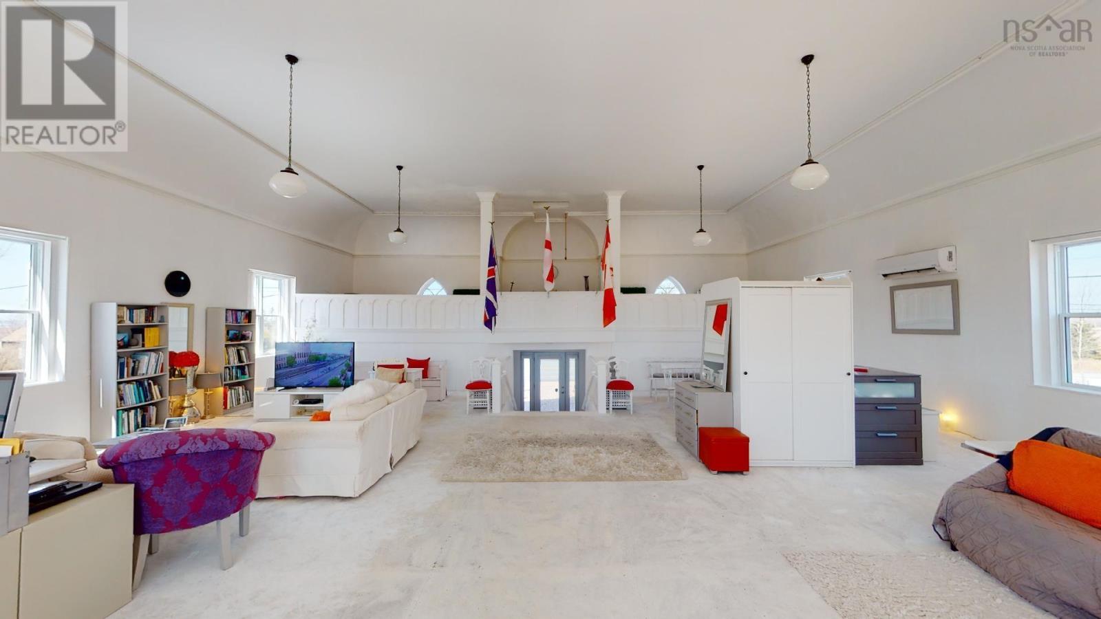 8096 Highway 215 Highway, Selma, Nova Scotia  B0N 1T0 - Photo 12 - 202504295