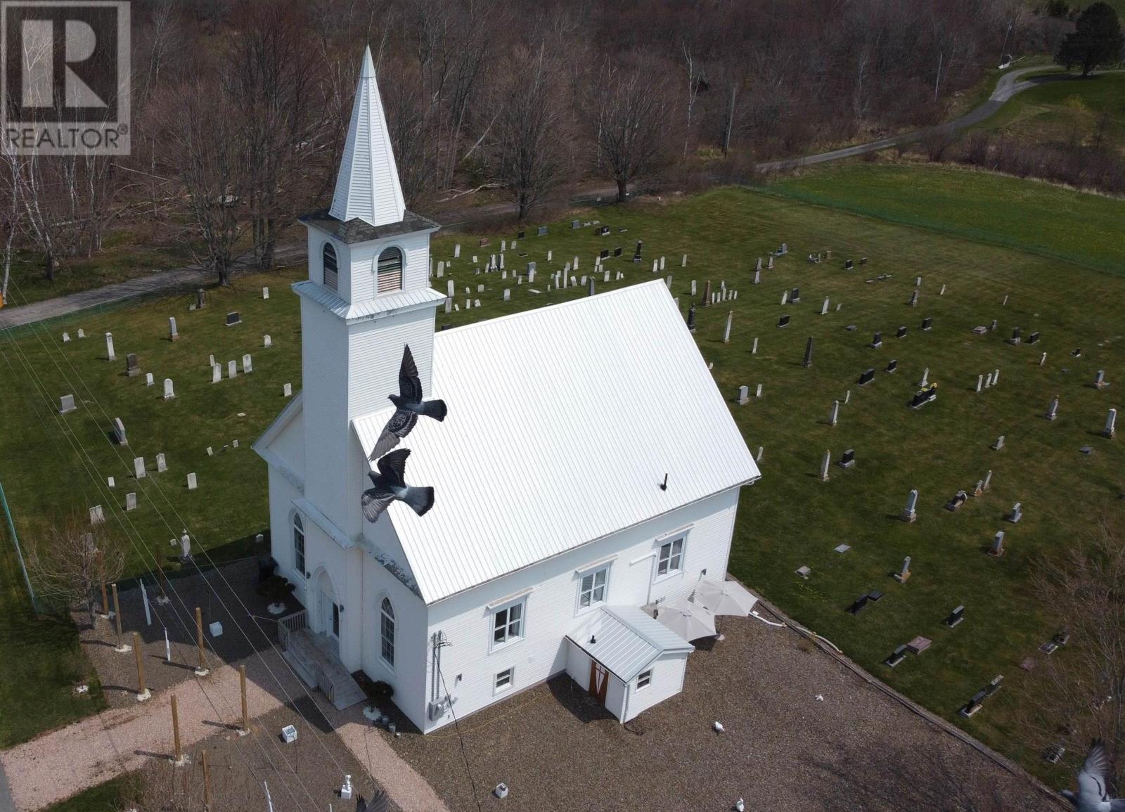 8096 Highway 215 Highway, Selma, Nova Scotia  B0N 1T0 - Photo 8 - 202504295