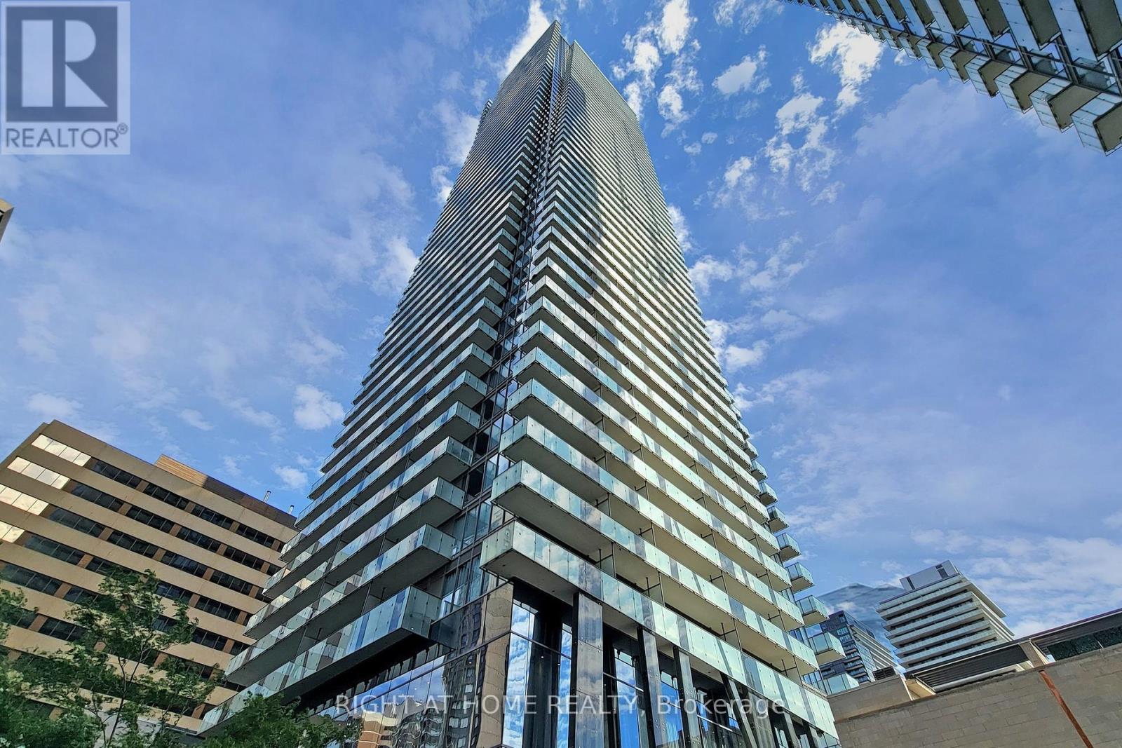 3002 - 1080 BAY STREET, Toronto, Ontario