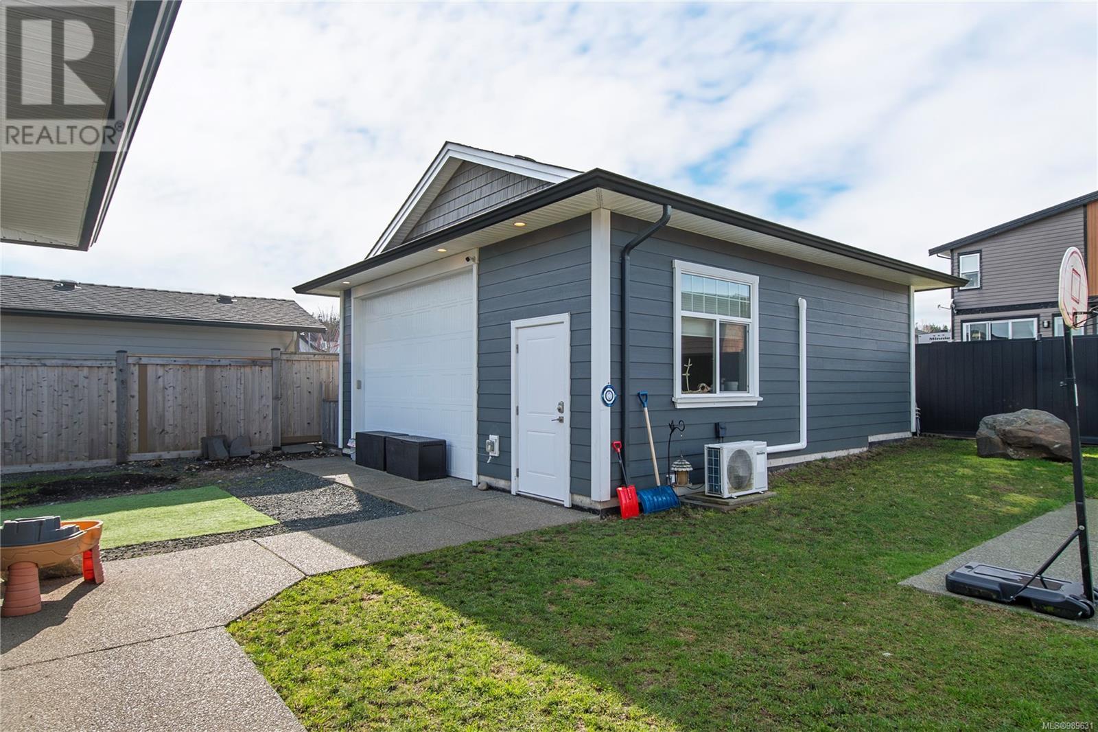 Property at 296 Michigan Dr image 4