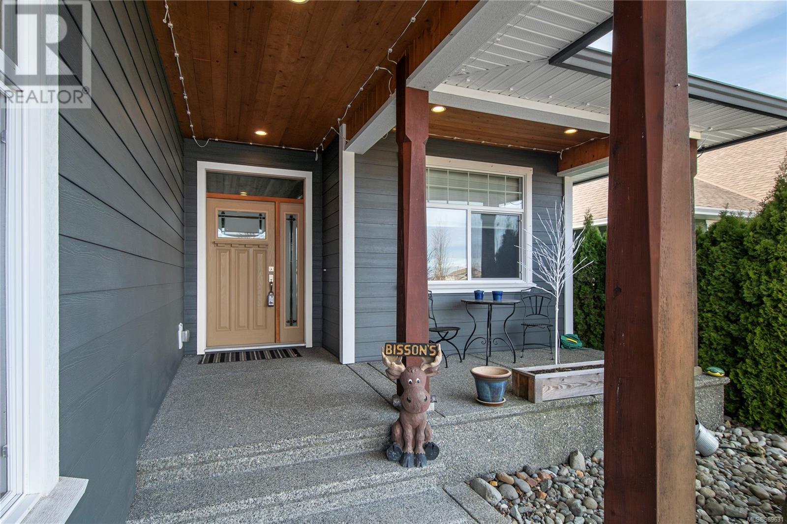 Property at 296 Michigan Dr image 5