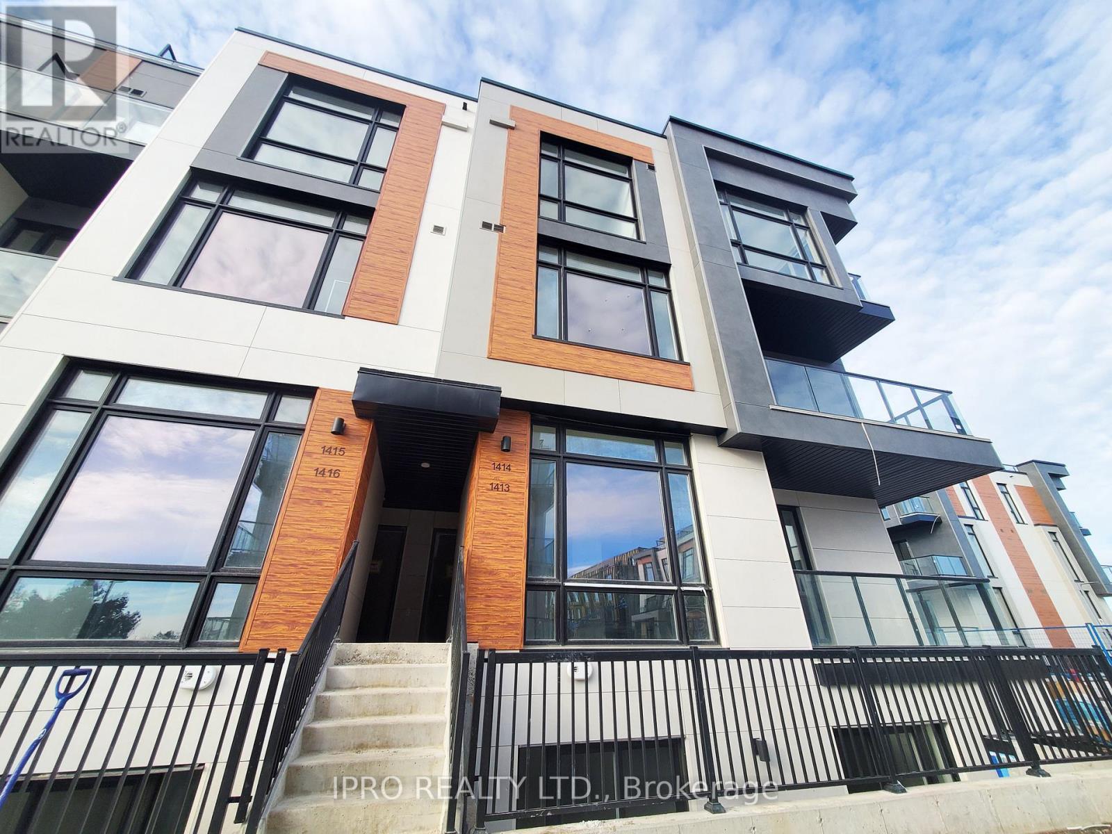 1414 - 15 DAVID EYER ROAD, Richmond Hill, Ontario
