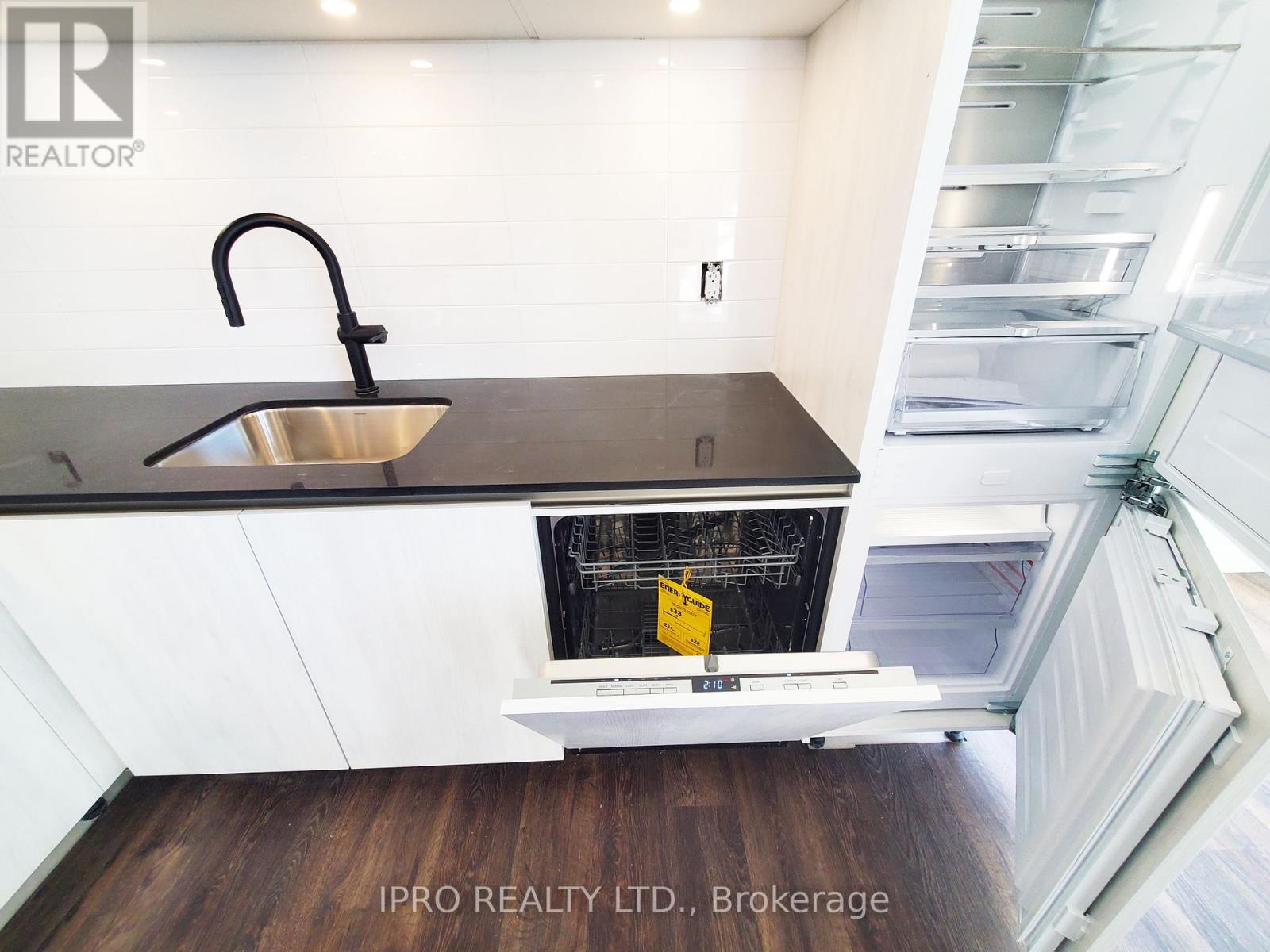1414 - 15 David Eyer Road, Richmond Hill, Ontario  L4S 0N2 - Photo 10 - N12004418
