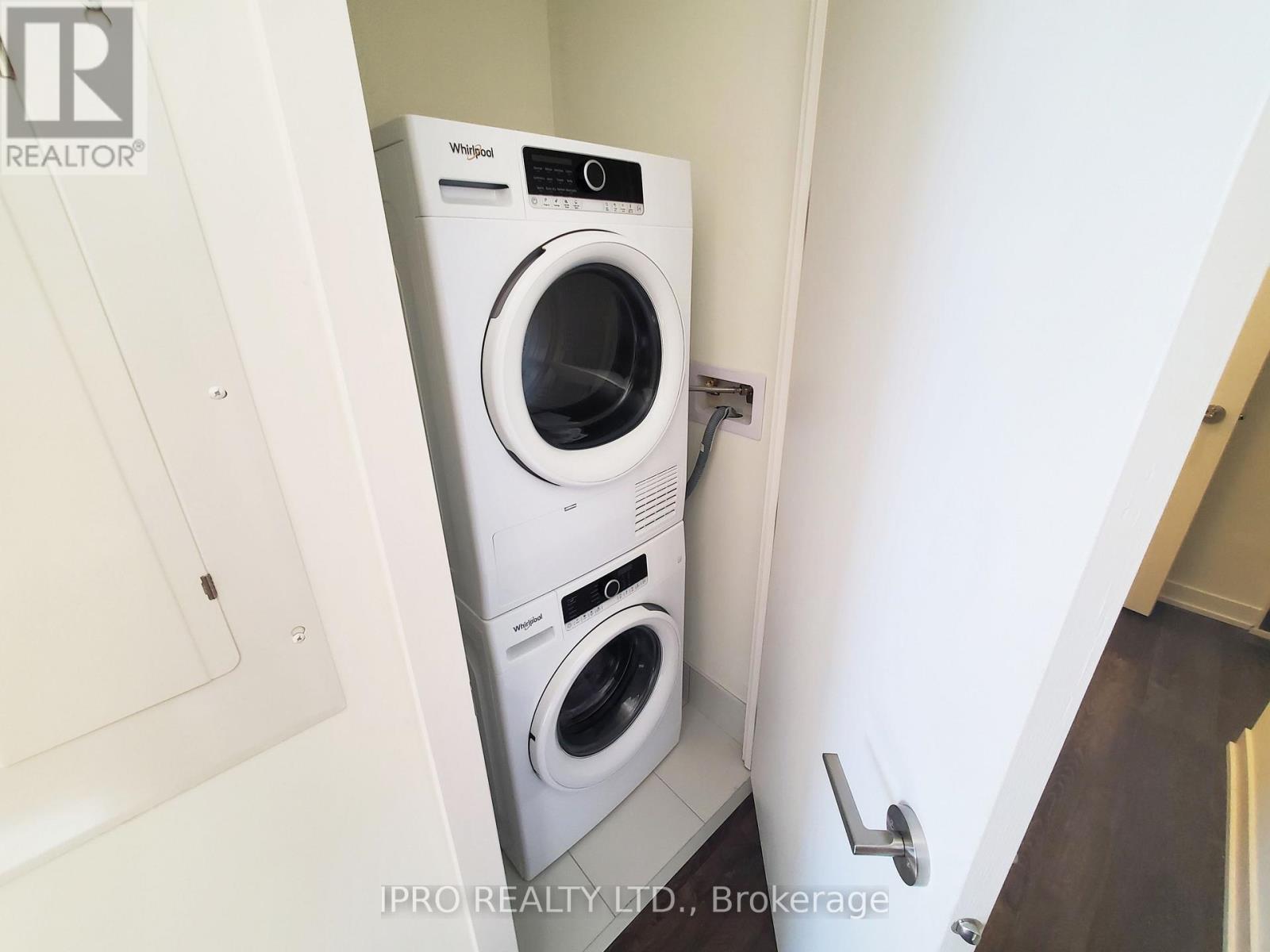 1414 - 15 David Eyer Road, Richmond Hill, Ontario  L4S 0N2 - Photo 12 - N12004418