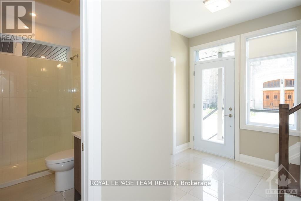 Property at 82 EMPRESS AVENUE image 5