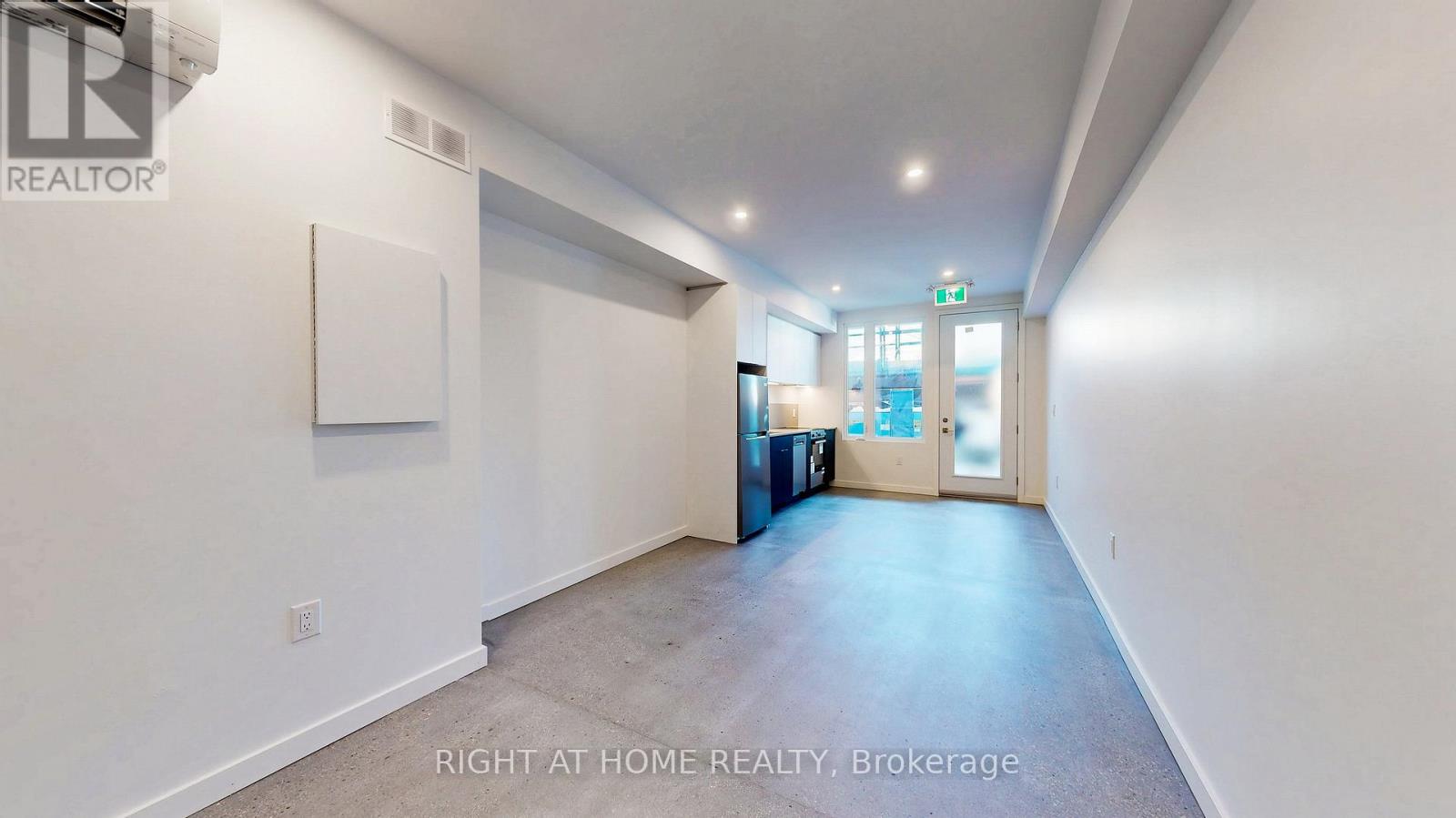 Unit 2 - 3122 Dundas Street W, Toronto (Junction Area), Ontario  M6P 2A1 - Photo 4 - W12004377