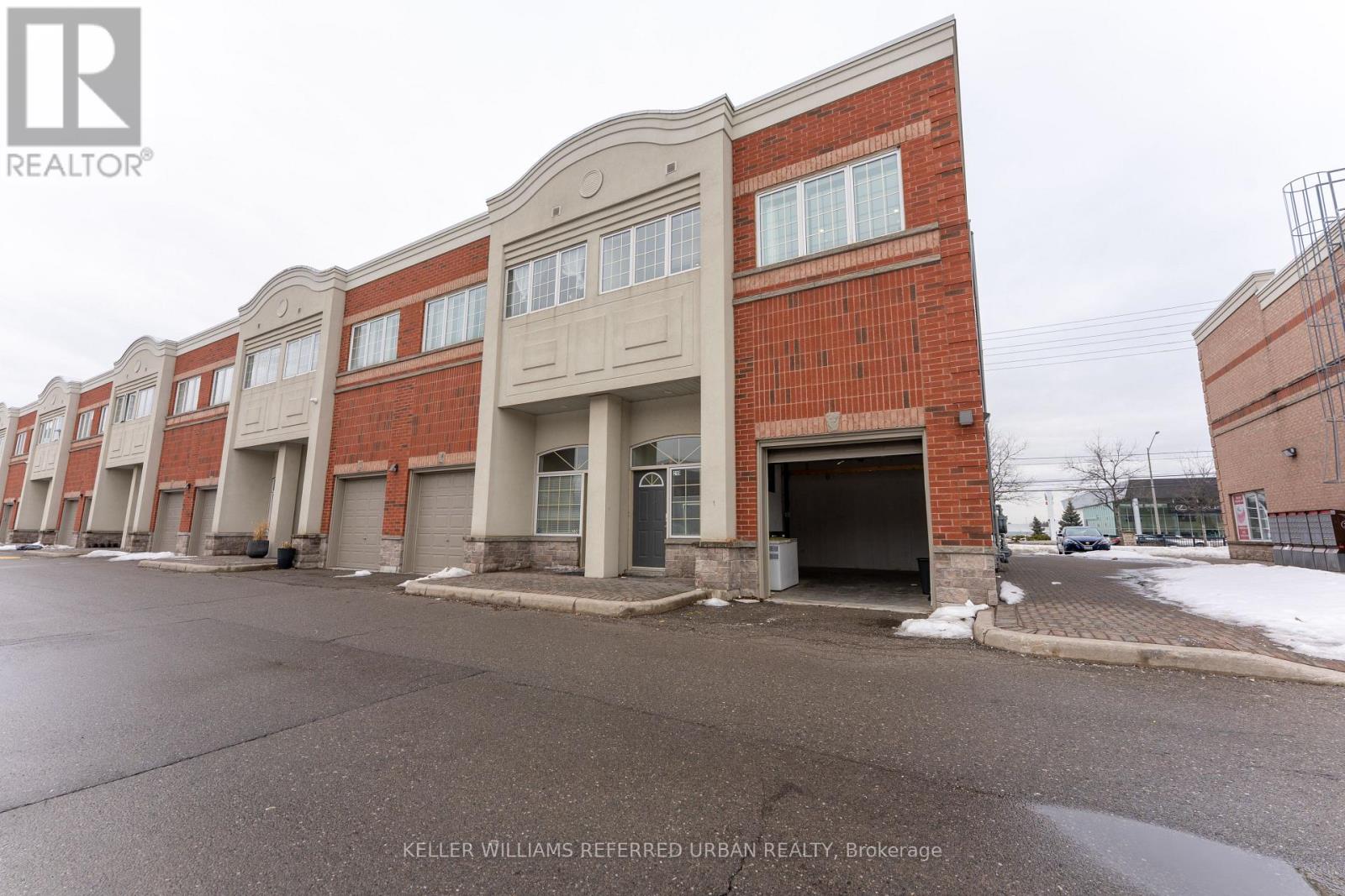 TH219 - 9421 JANE STREET, Vaughan, Ontario