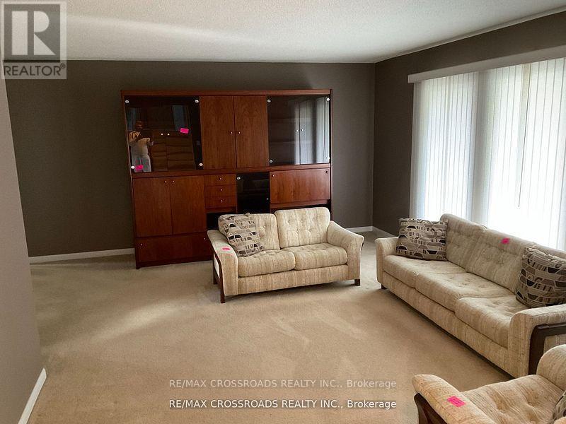 Property at 35 BLACKFOREST DRIVE image 4
