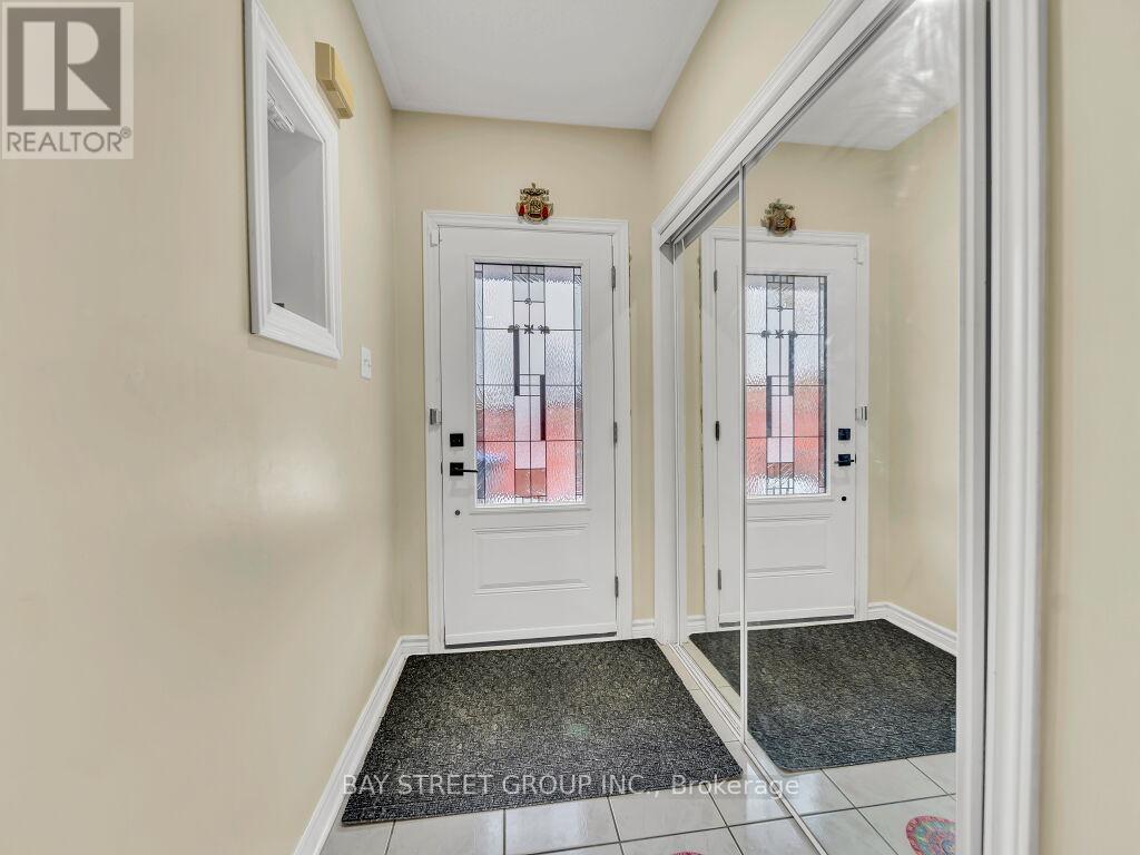 Property at 97 QUAIL FEATHER CRESCENT image 4