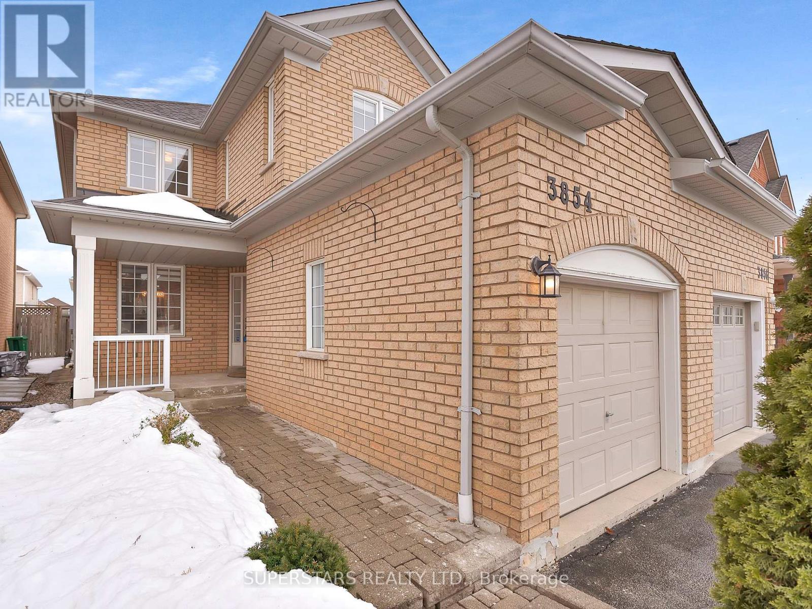 3854 Ridgepoint Way, Mississauga, Ontario  L5N 7T9 - Photo 1 - W12004514