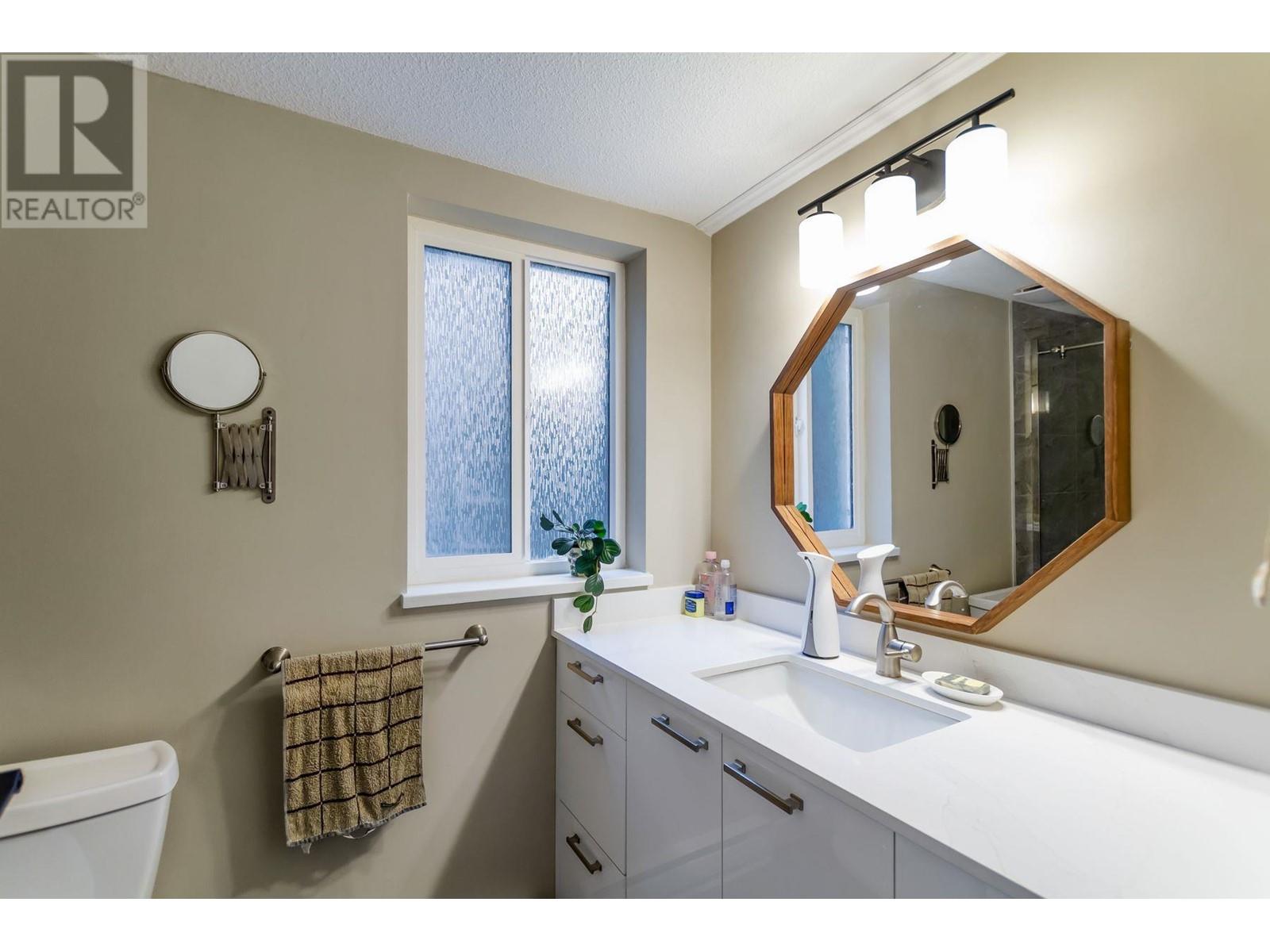 5655 White Pine Lane, North Vancouver, British Columbia  V7R 4S1 - Photo 23 - R2972802