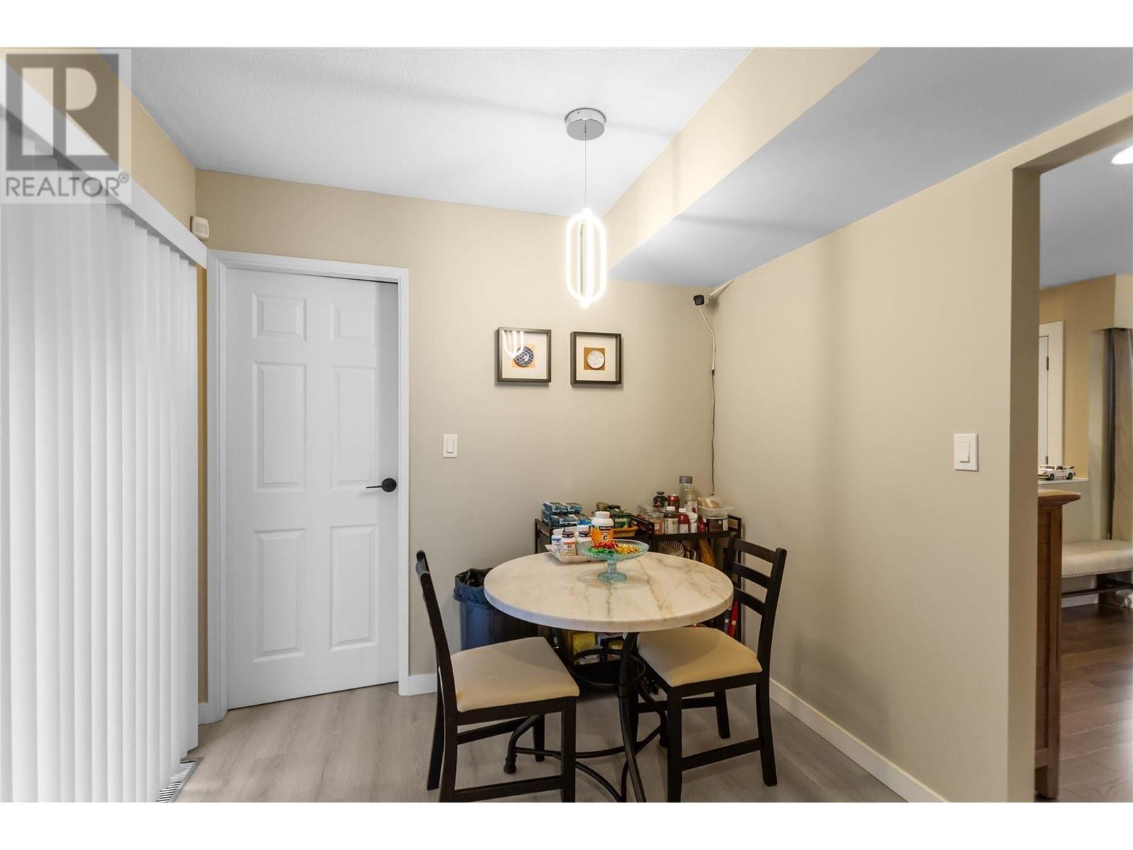 5655 White Pine Lane, North Vancouver, British Columbia  V7R 4S1 - Photo 8 - R2972802