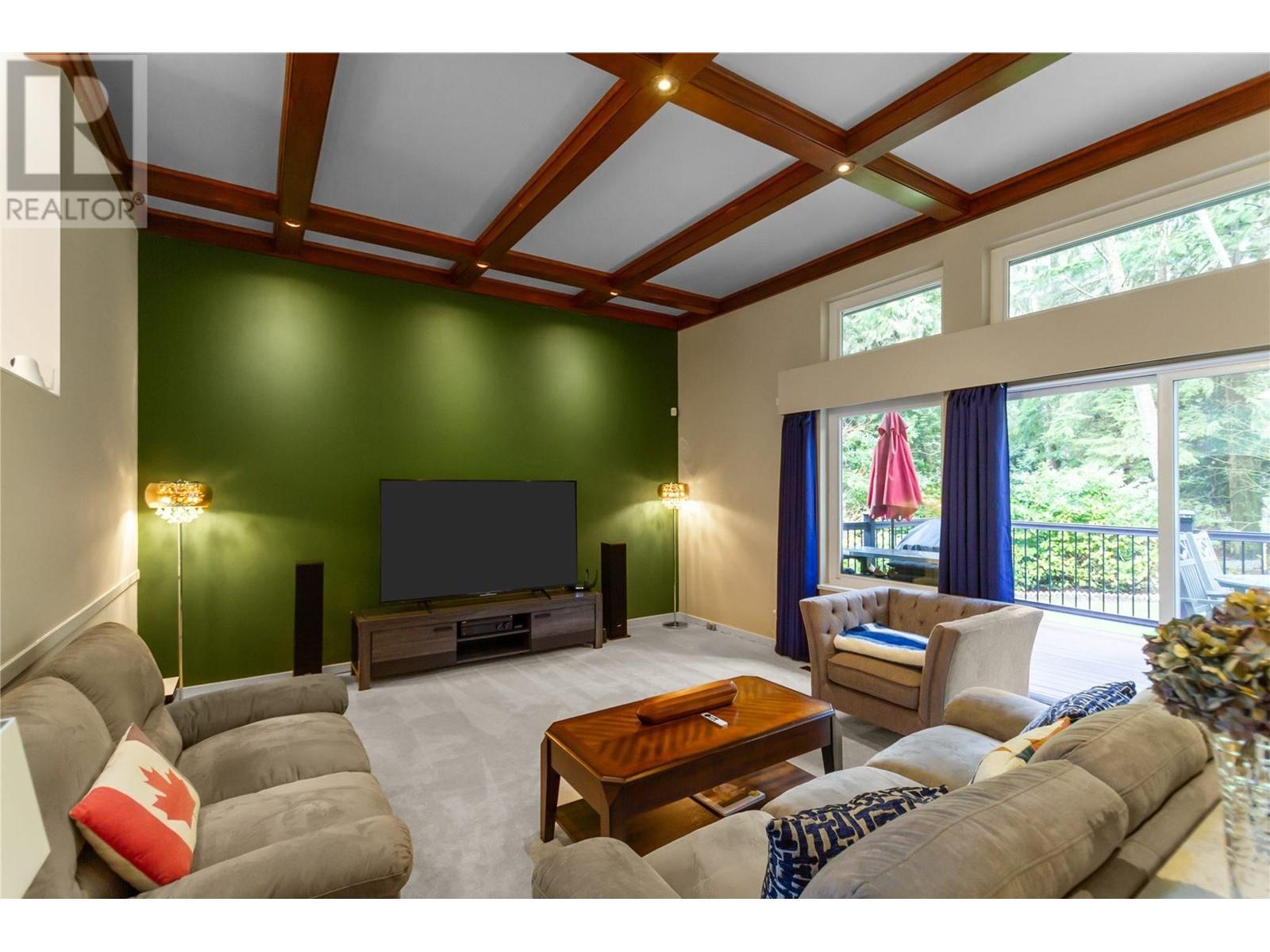 5655 White Pine Lane, North Vancouver, British Columbia  V7R 4S1 - Photo 10 - R2972802