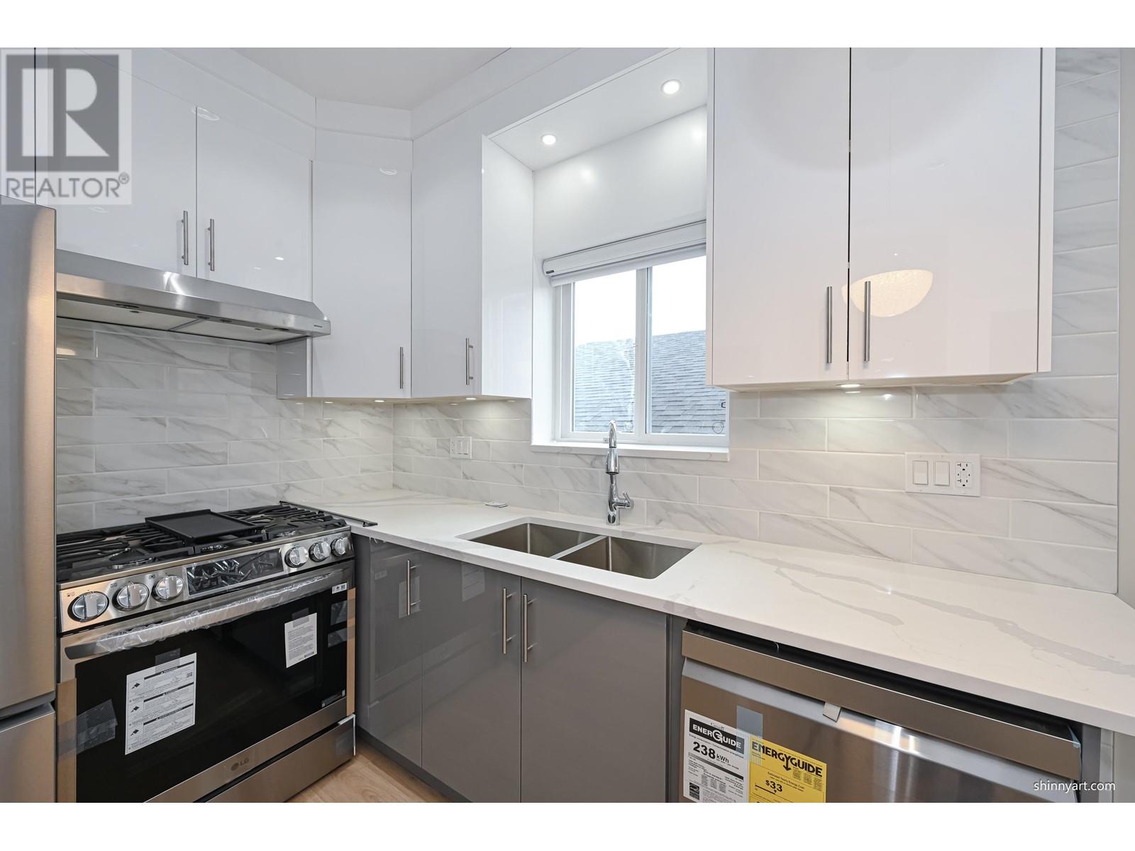 6447 Beatrice Street, Vancouver, British Columbia  V5P 3R5 - Photo 5 - R2968837