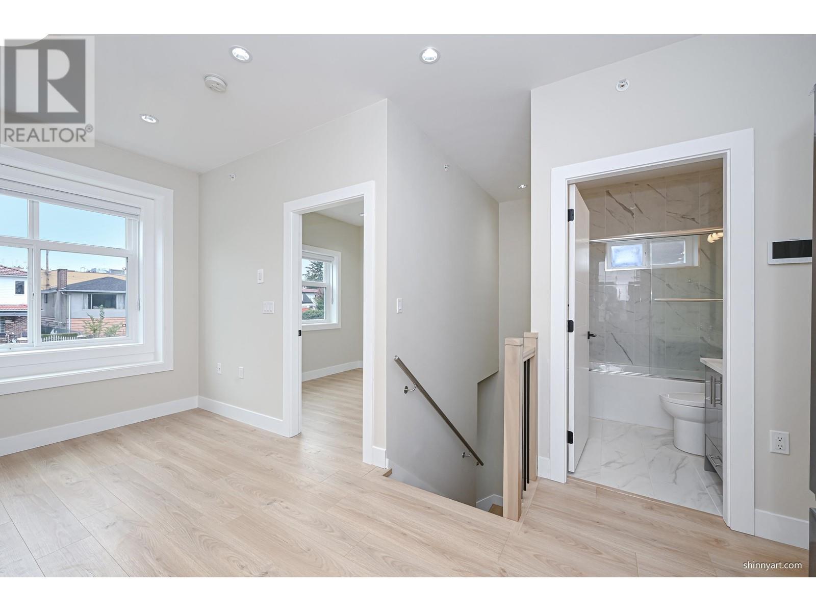 6447 Beatrice Street, Vancouver, British Columbia  V5P 3R5 - Photo 6 - R2968837