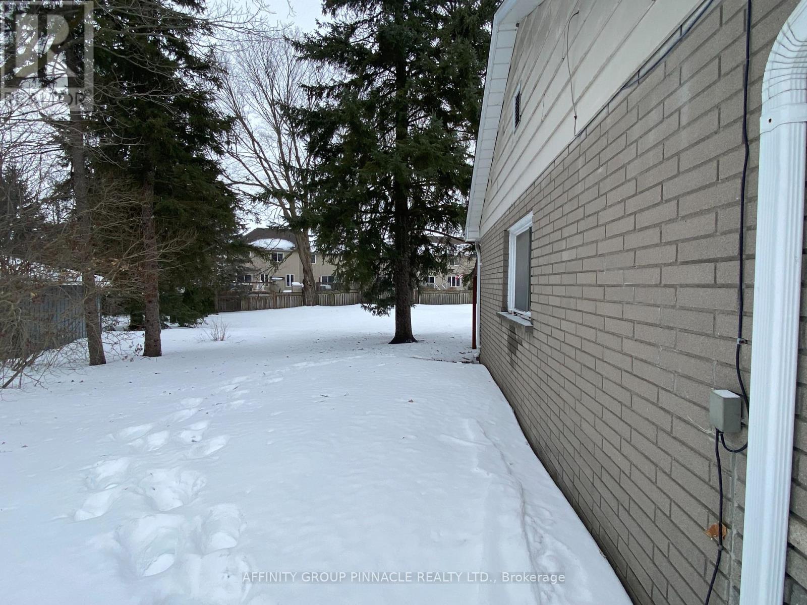 15 Peel's Lane, Kawartha Lakes, Ontario  K9V 2X8 - Photo 36 - X12004543