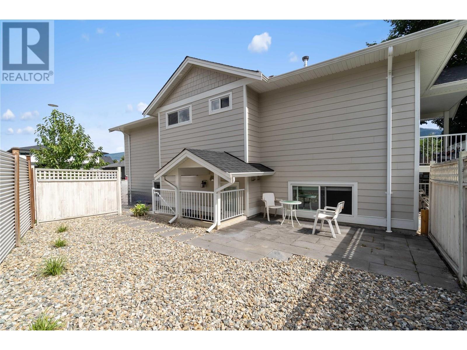 3955 Moore Place, Armstrong, British Columbia  V0E 1B4 - Photo 7 - 10337612