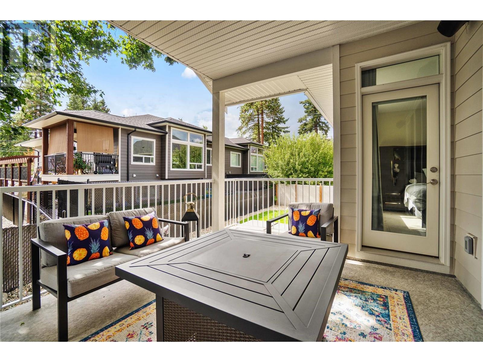 3955 Moore Place, Armstrong, British Columbia  V0E 1B4 - Photo 5 - 10337612
