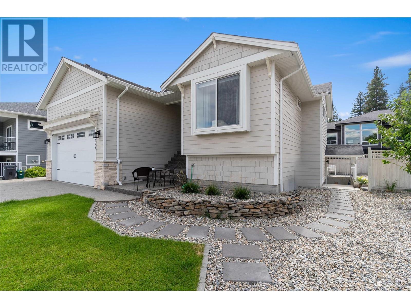 3955 Moore Place, Armstrong, British Columbia  V0E 1B4 - Photo 6 - 10337612
