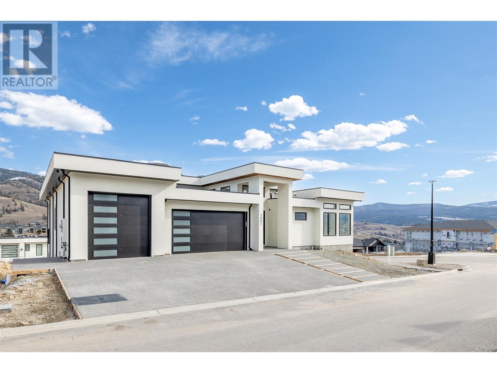 1001 Melrose Street, Kelowna, British Columbia  V1P 0A8 - Photo 2 - 10337808