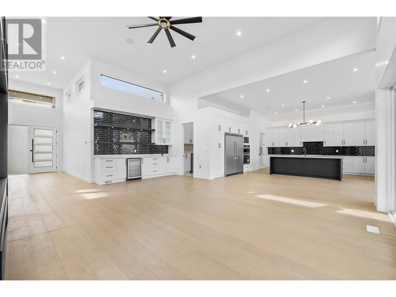 1001 Melrose Street, Kelowna, British Columbia  V1P 0A8 - Photo 5 - 10337808