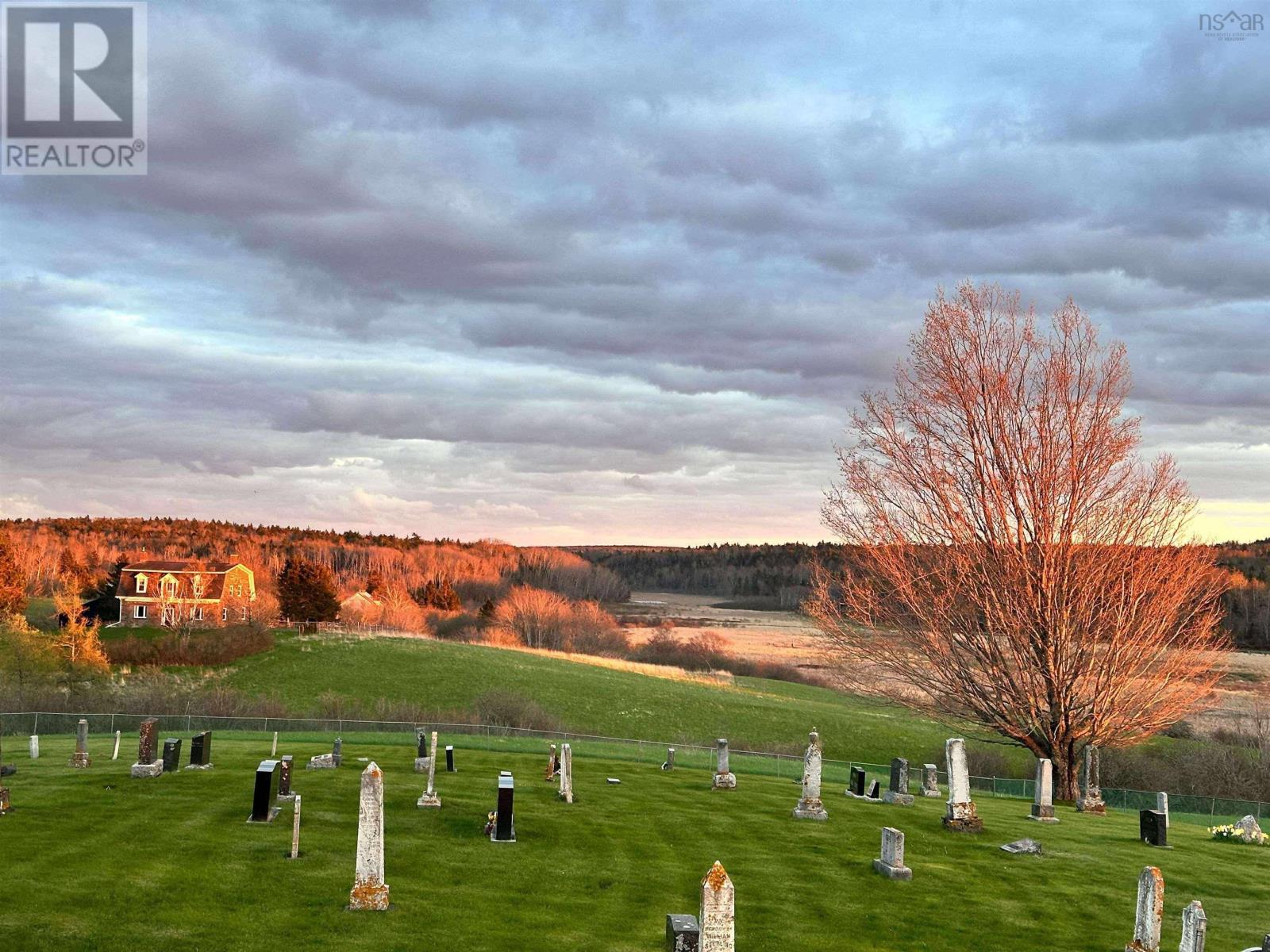 8096 Highway 215 Highway, Selma, Nova Scotia  B0N 1T0 - Photo 3 - 202504303