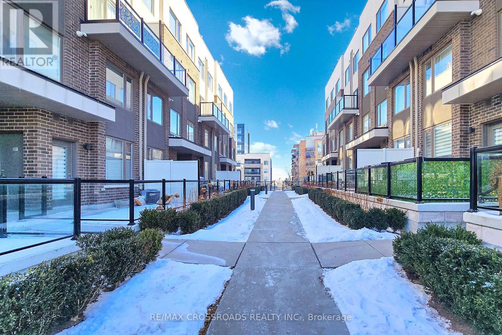 Property at 115 - 1460 WHITES ROAD image 4