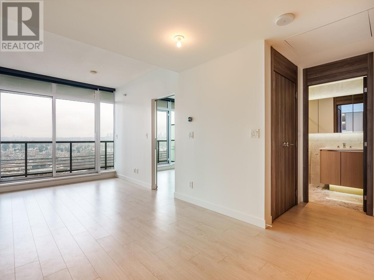Listing Picture 4 of 29 : 2510 4720 LOUGHEED HIGHWAY, Burnaby / 本拿比 - 魯藝地產 Yvonne Lu Group - MLS Medallion Club Member