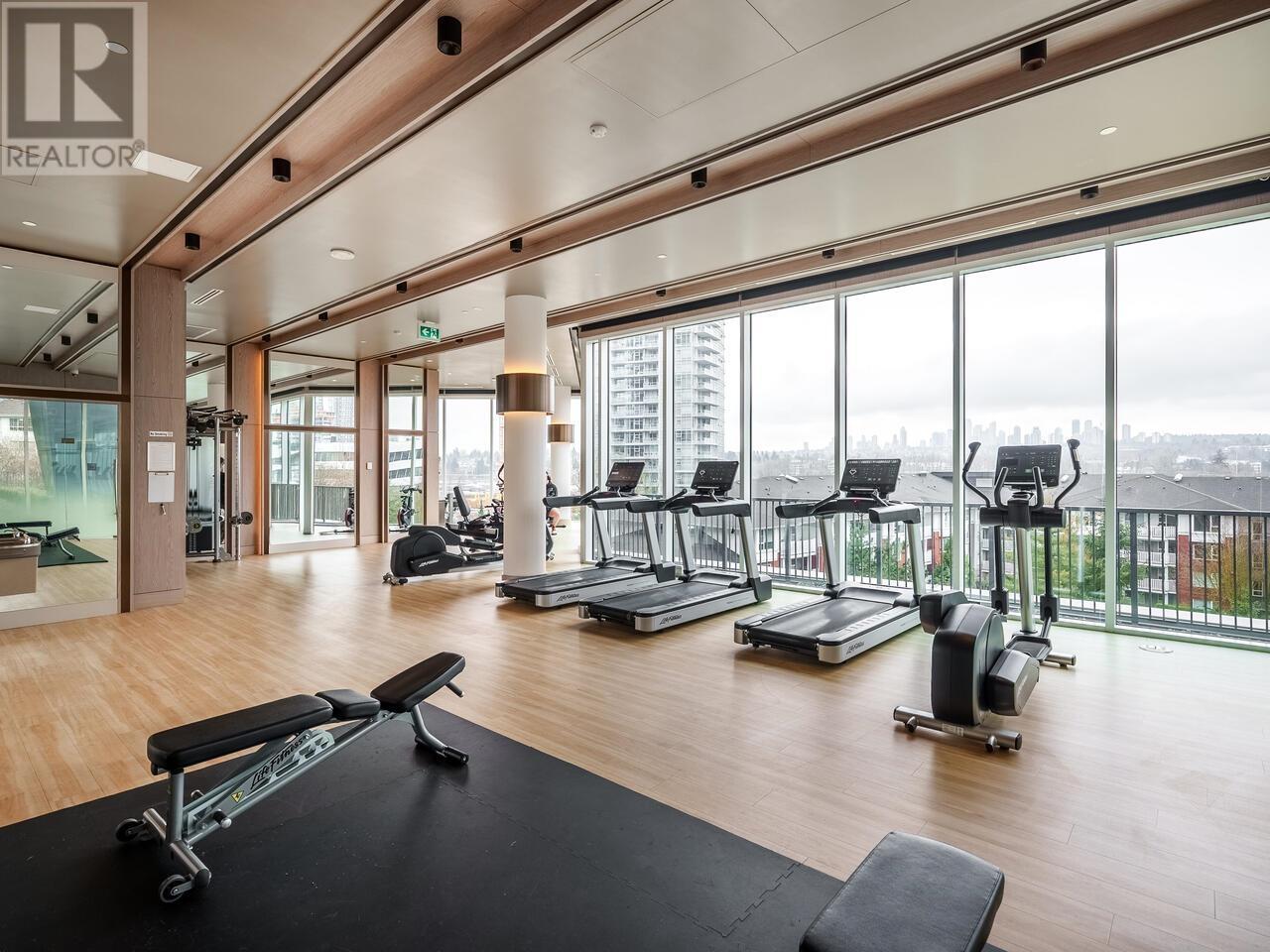 Listing Picture 22 of 29 : 2510 4720 LOUGHEED HIGHWAY, Burnaby / 本拿比 - 魯藝地產 Yvonne Lu Group - MLS Medallion Club Member