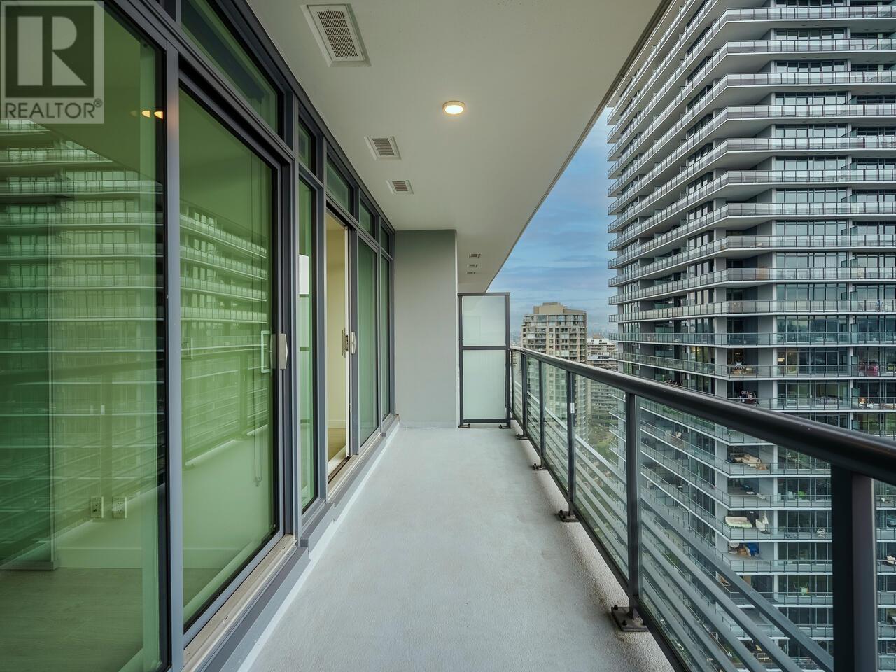 Listing Picture 17 of 29 : 2510 4720 LOUGHEED HIGHWAY, Burnaby / 本拿比 - 魯藝地產 Yvonne Lu Group - MLS Medallion Club Member
