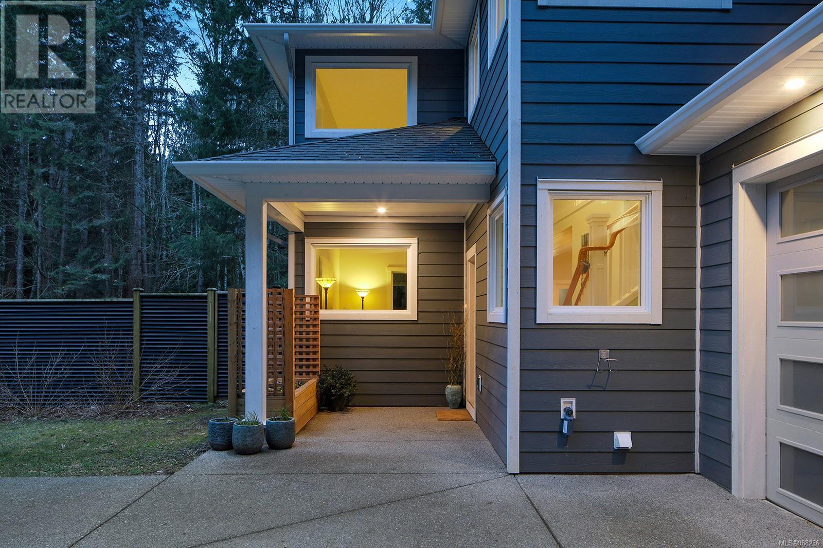 Property at 383 Ships Point Rd image 4