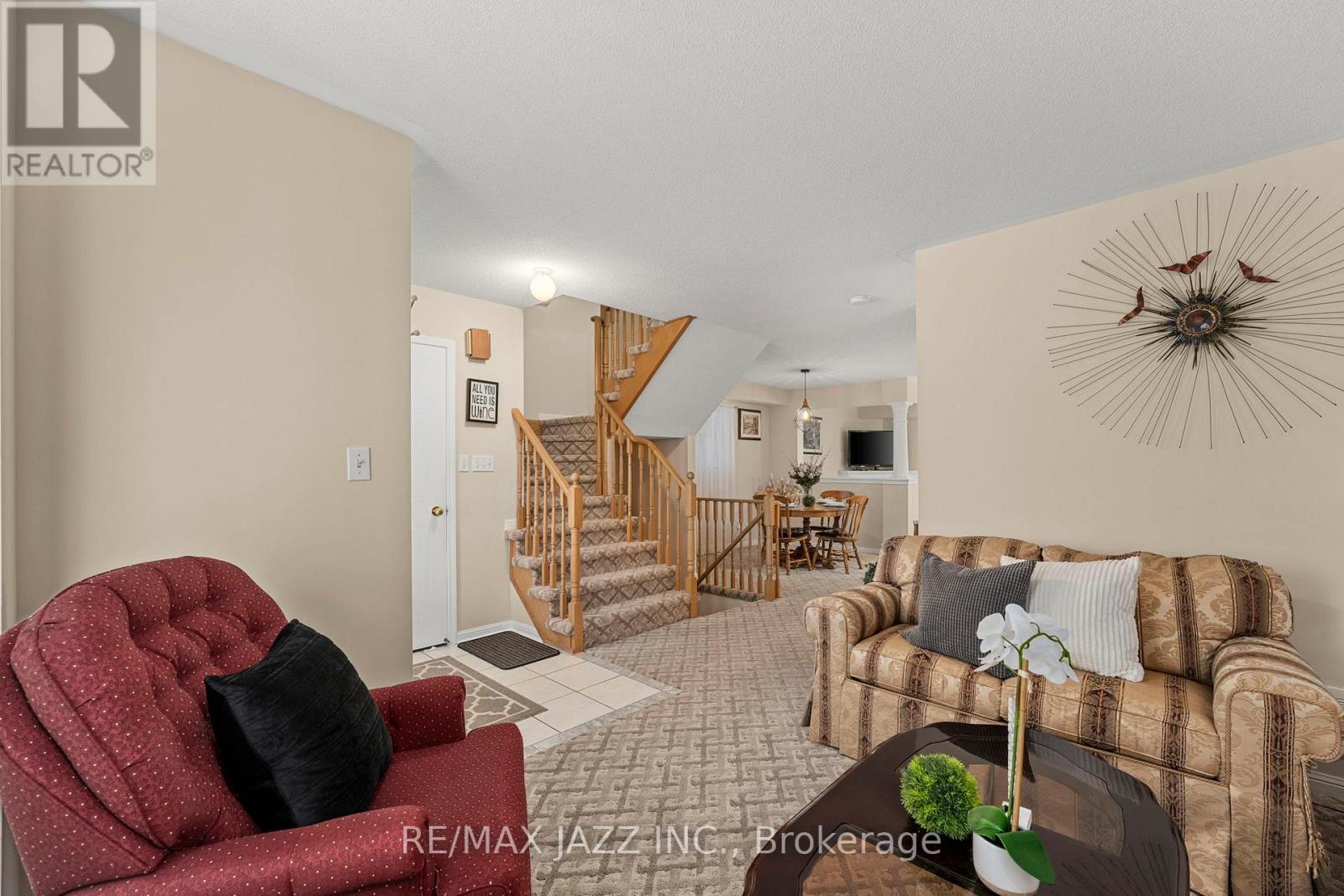 Property at 12 BAYSIDE GATE image 4
