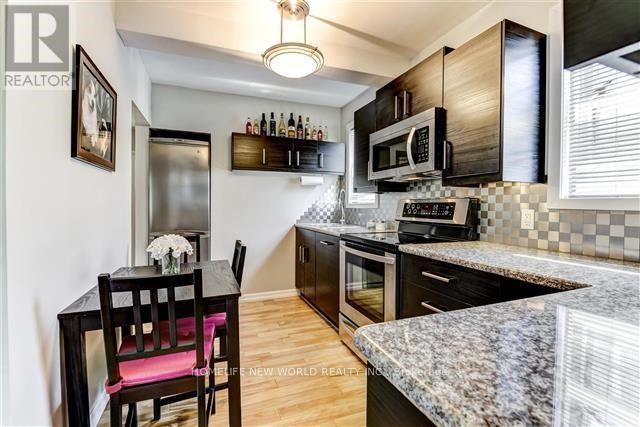 11 Ellington Drive, Toronto (Wexford-Maryvale), Ontario  M1R 3X6 - Photo 6 - E12004736