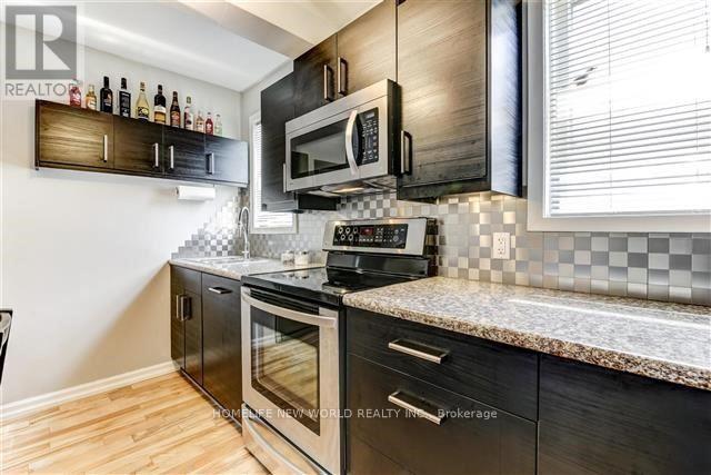 11 Ellington Drive, Toronto (Wexford-Maryvale), Ontario  M1R 3X6 - Photo 7 - E12004736