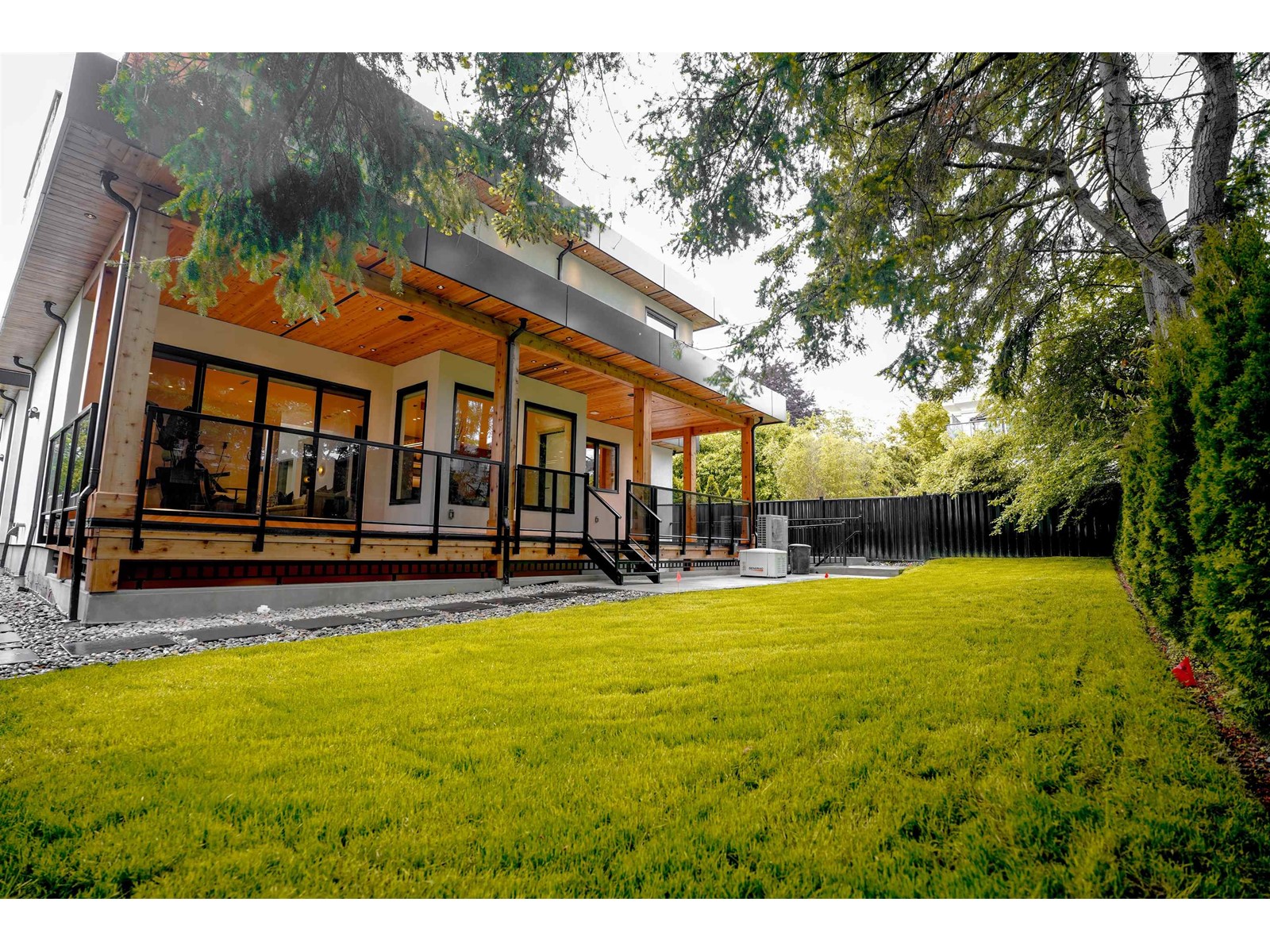 1072 Habgood Street, White Rock, British Columbia  V4B 4W8 - Photo 38 - R2974091