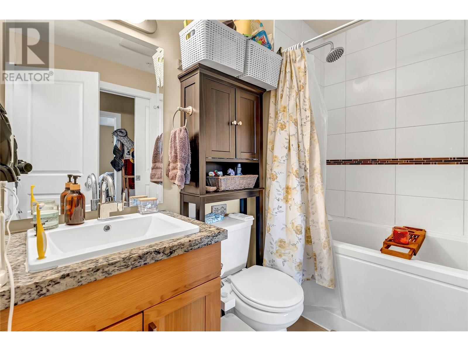 Property at 3205 Skyview Lane Unit# 202 image 4
