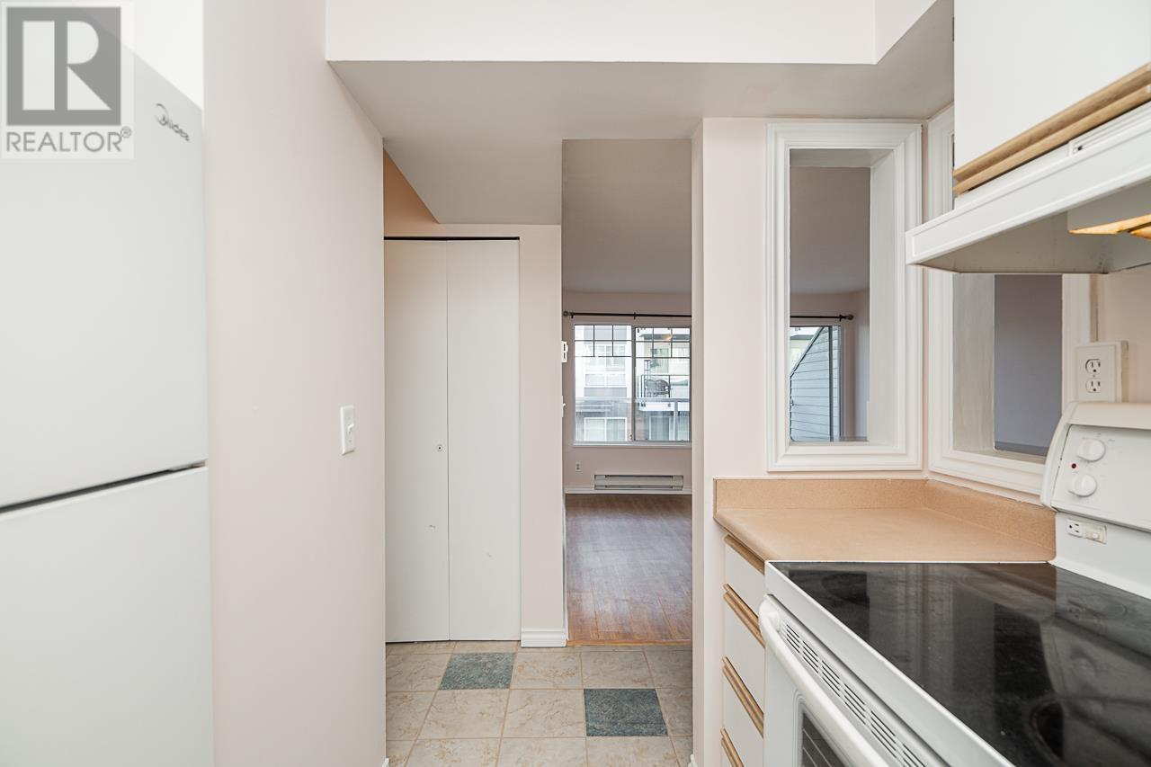 403 11671 Fraser Street, Maple Ridge, British Columbia  V2X 6C4 - Photo 13 - R2974253